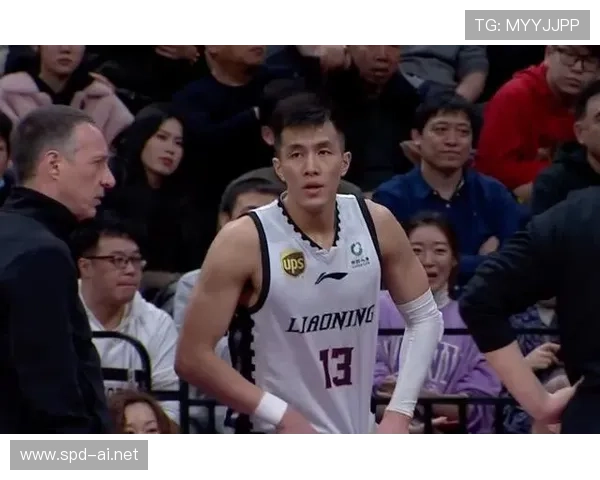 郭艾伦训练完直接打车去夜店，这作息谁跟得上？